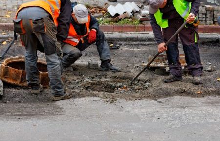 Understanding Road Worker Injury In Illinois: Covered Under Workers’ Compensation Or Personal Injury?